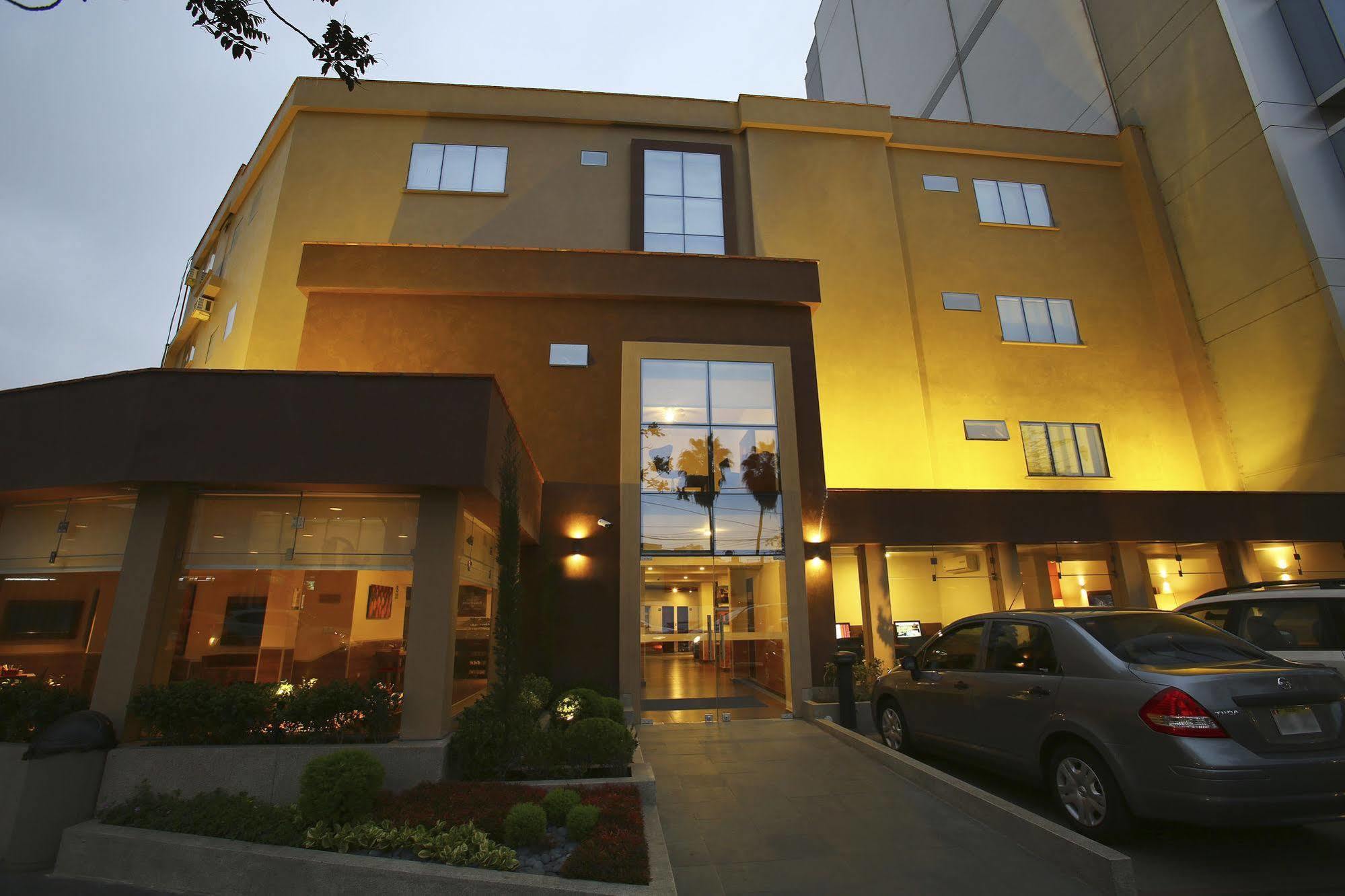 Casa Andina Standard Miraflores San Antonio ลิมา ภายนอก รูปภาพ